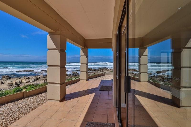 4 Bedroom Property for Sale in Jongensfontein Western Cape